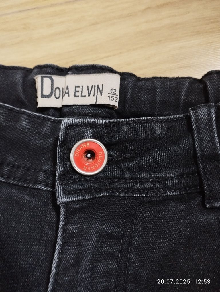 Spodnie jeans czarne 152