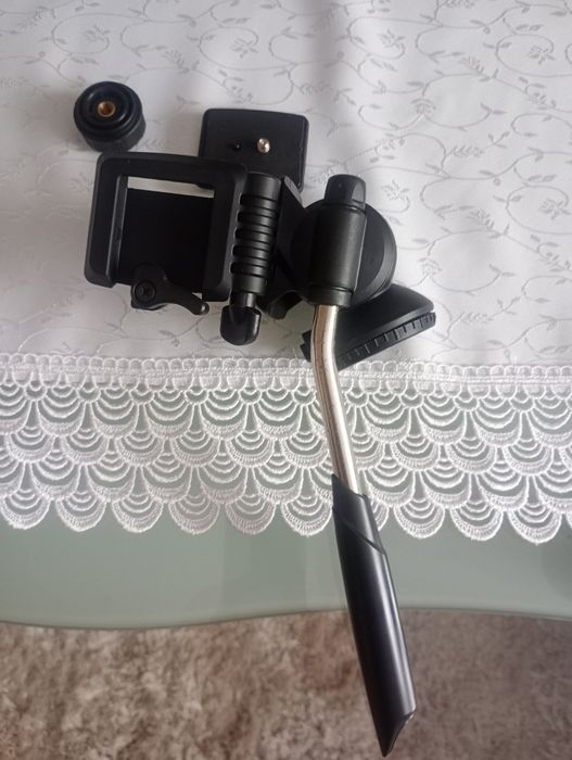 Uchwyt do statywu pod aparat lub kamerę