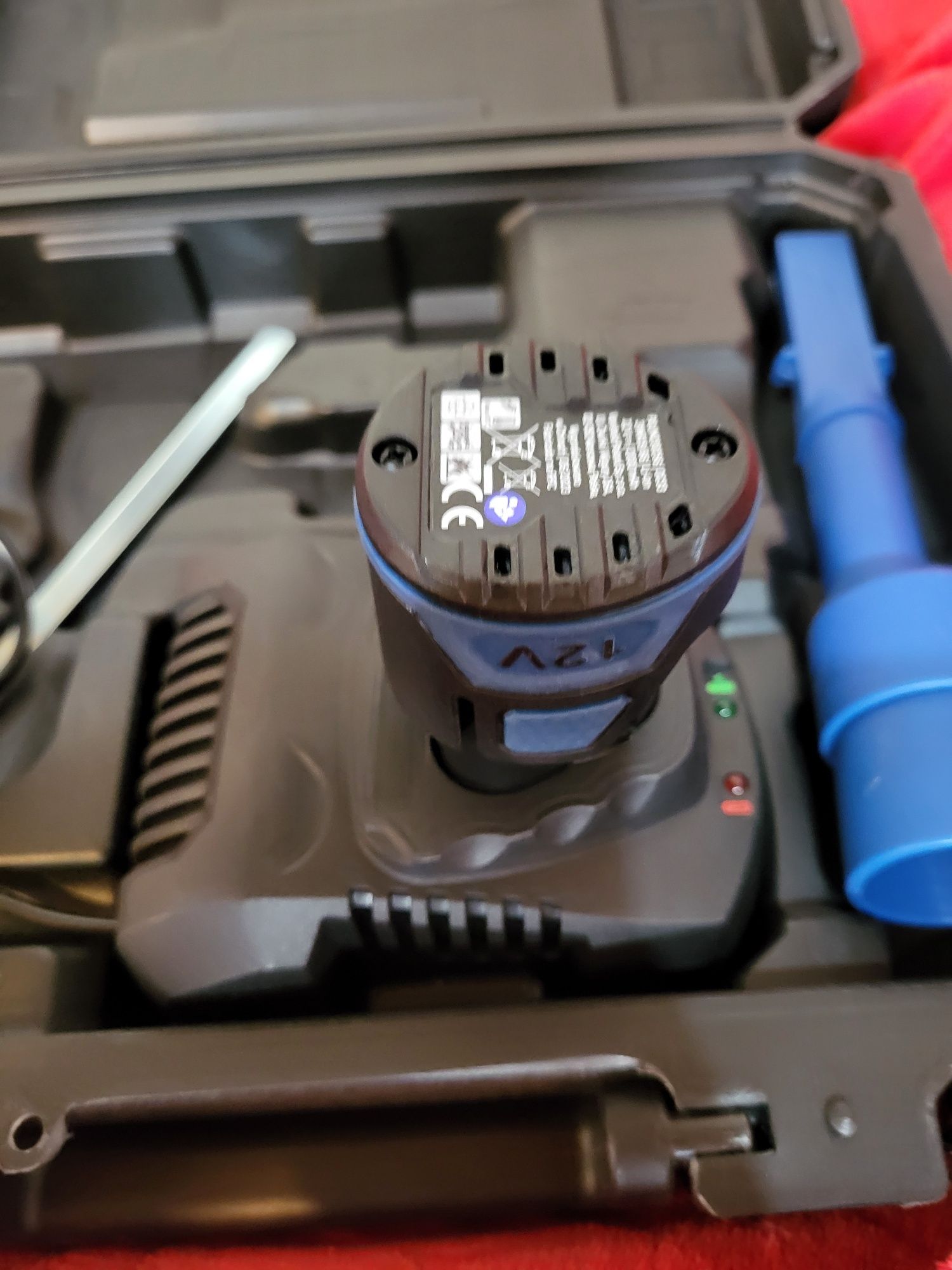 Akumulatorowa wyrzynarka 12 V Max - Niteo