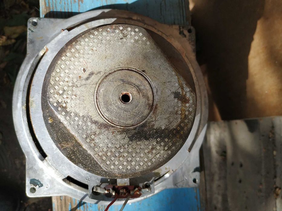 Динаміки на колонки