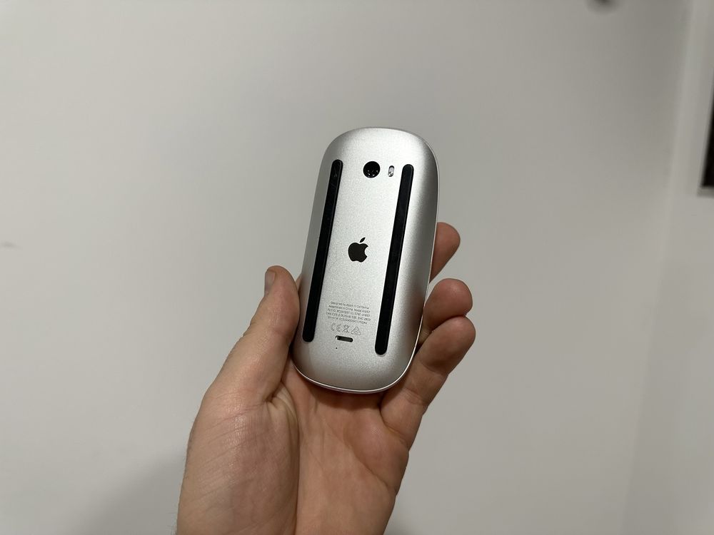 Apple Magic Mouse 2 MLA02LL/A A1657 EMC 2923