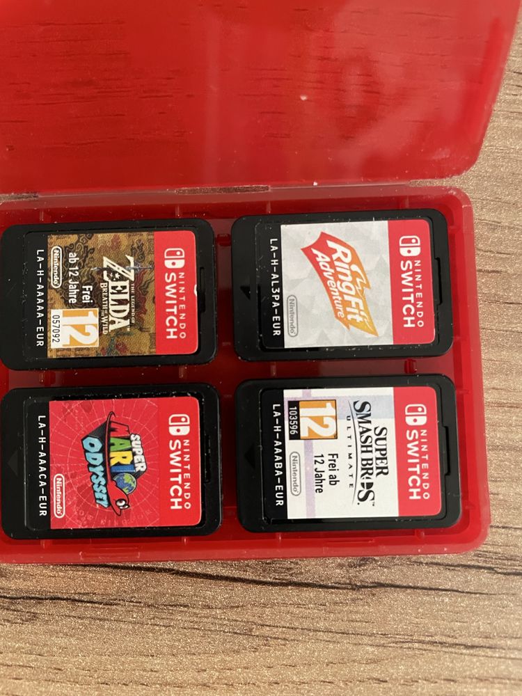 Zestaw nintendo swith + 4 gry + ekstra 128gb pamięci