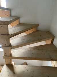 Готові деревяні б/у сходи