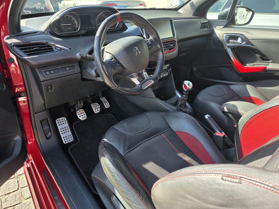 Peugeot 208 1.6 THP GTI 200CV Nacional