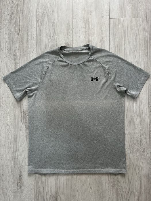 Футболка under armour