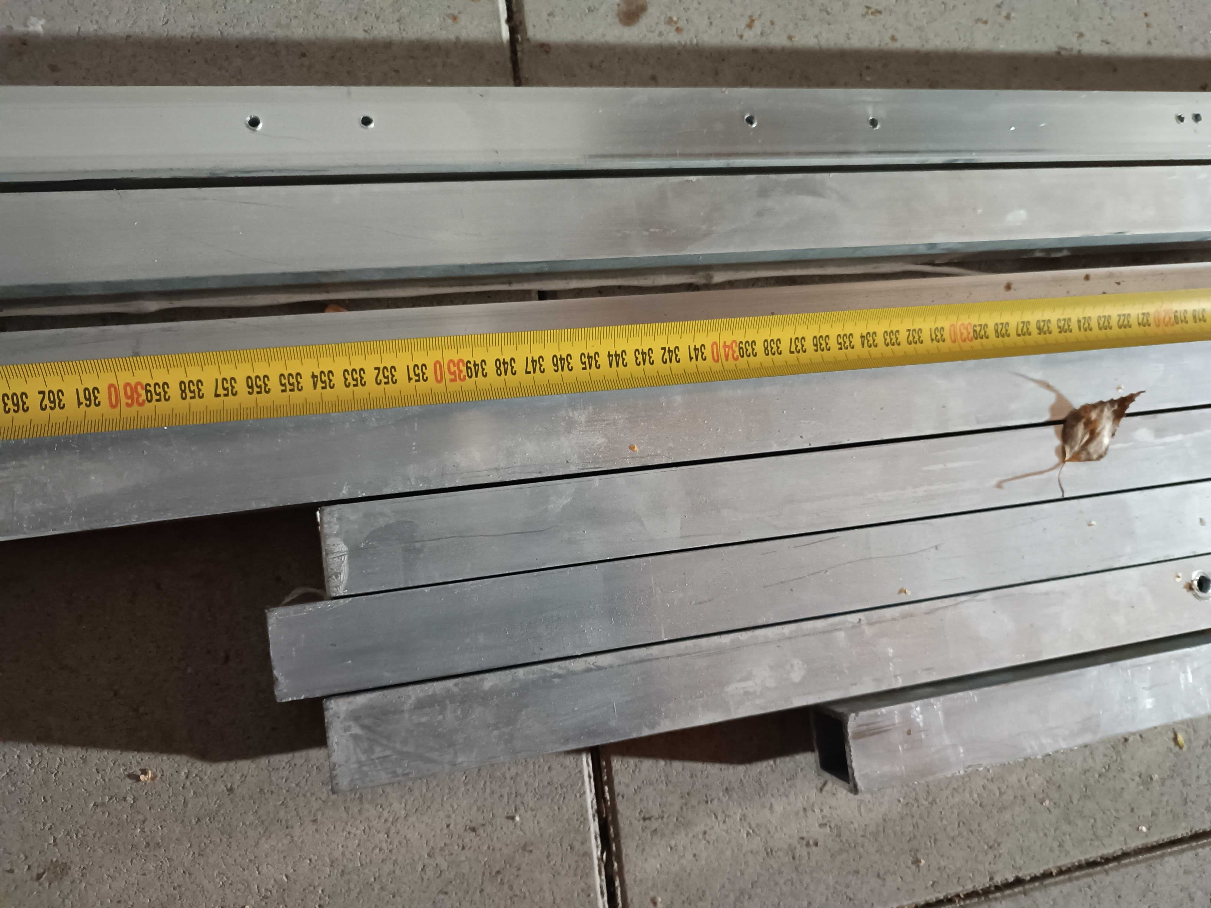 Profil aluminiowy 30x30x3mm kwadratowy (40mb) odcinki 120-400cm