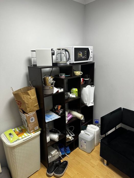 Робоче місце перукаря/ колориста/ майстра по модифікації/ нарощенню