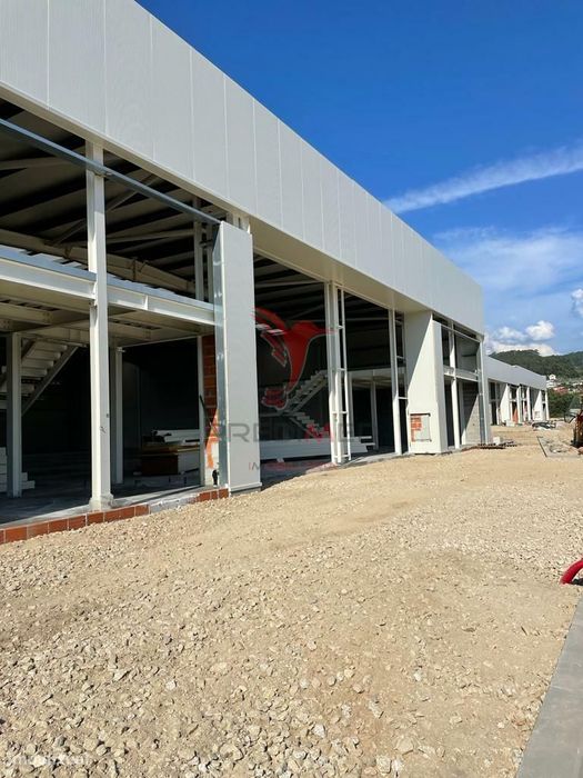 Centro Empresarial De Lamas-Rio Côvo - Barcelos