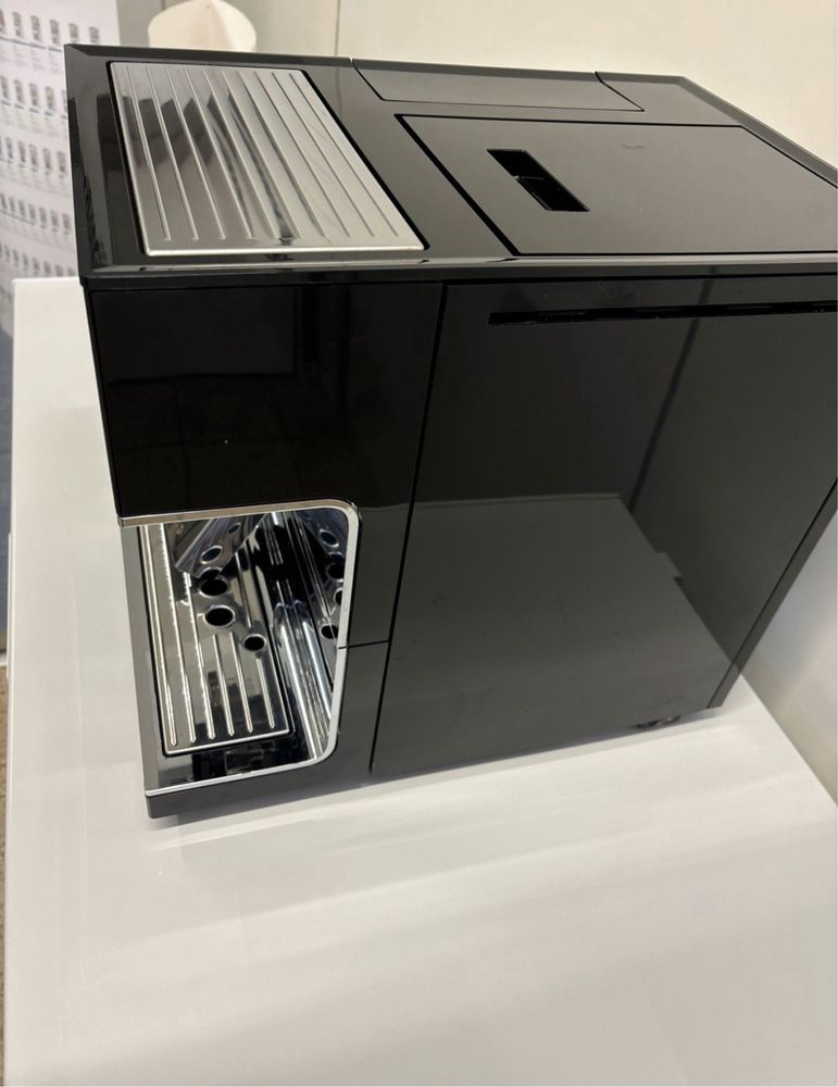 Кофемашина Miele CM 7500