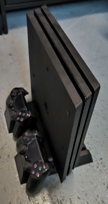 Sony ps4 pro plus zestaw gier