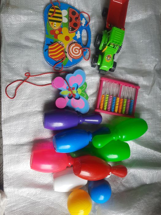 Продам детские игрушки