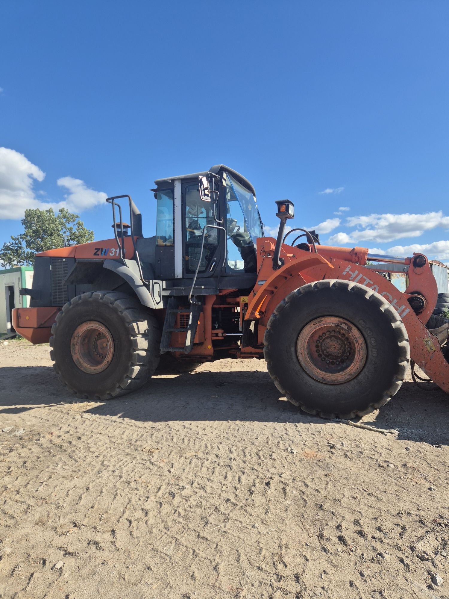 Ładowarka Hitachi zw310 z 2013r zamiana