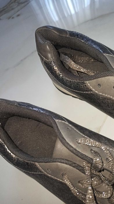 Кроссовки ботинки туфли р.40