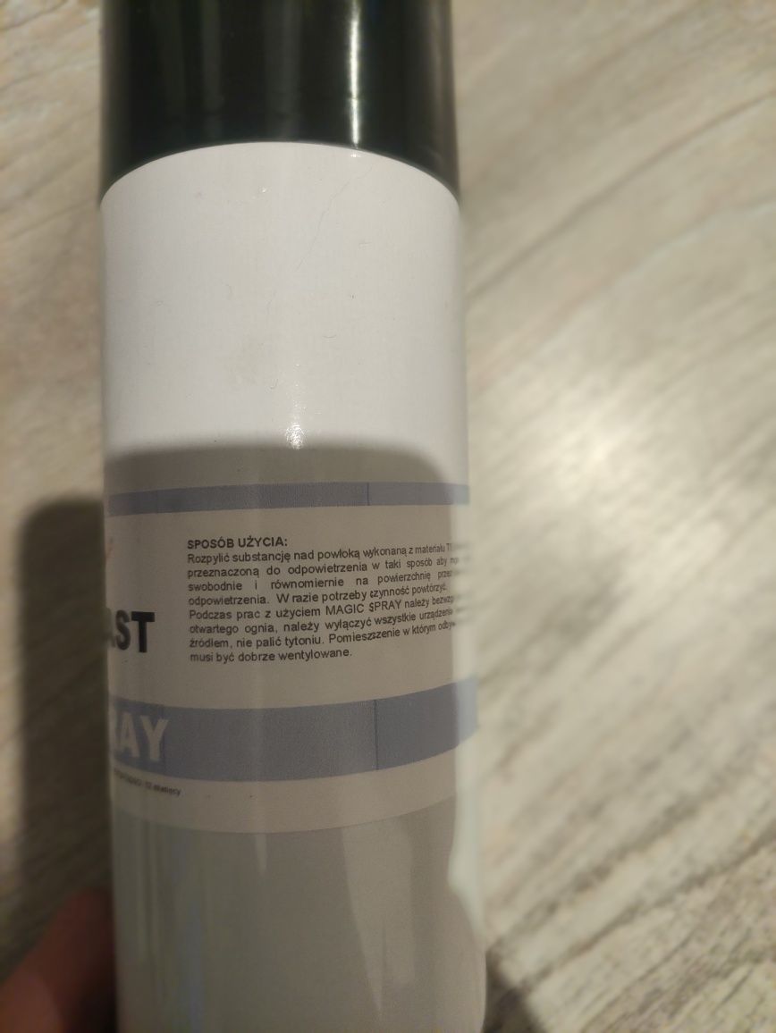 Techniplast Magic Spray, odpowietrzacz do żywicy ze spryskiwaczem