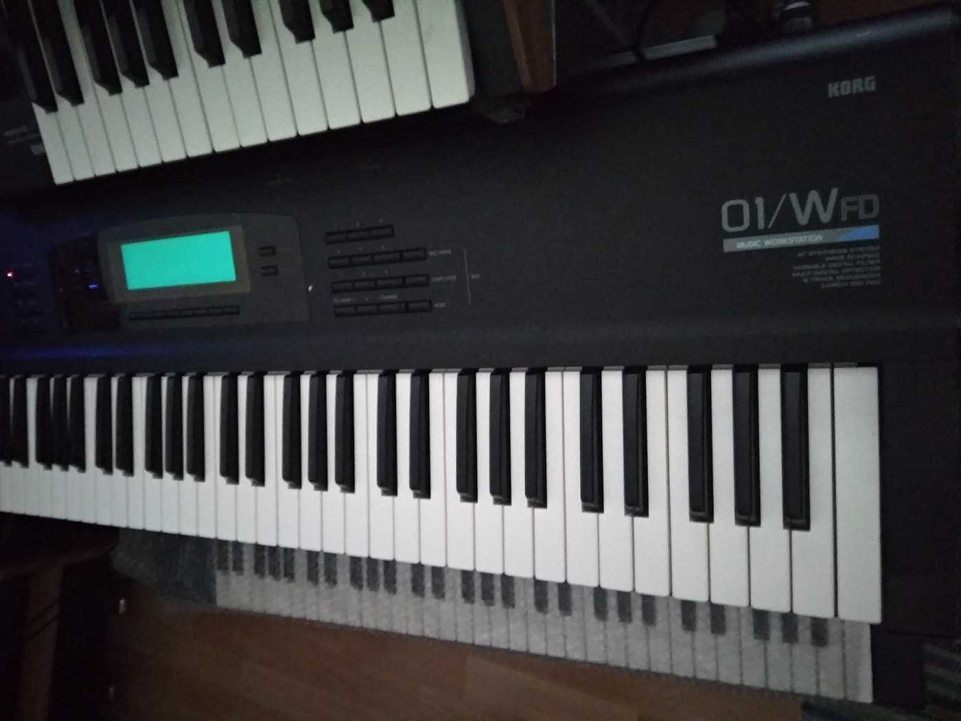 syntezator Korg 01 w wfd