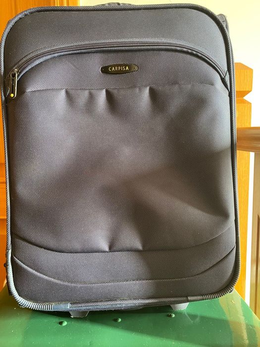 Mala de Viagem CARPISA – Leve, resistente e em ótimo estado
