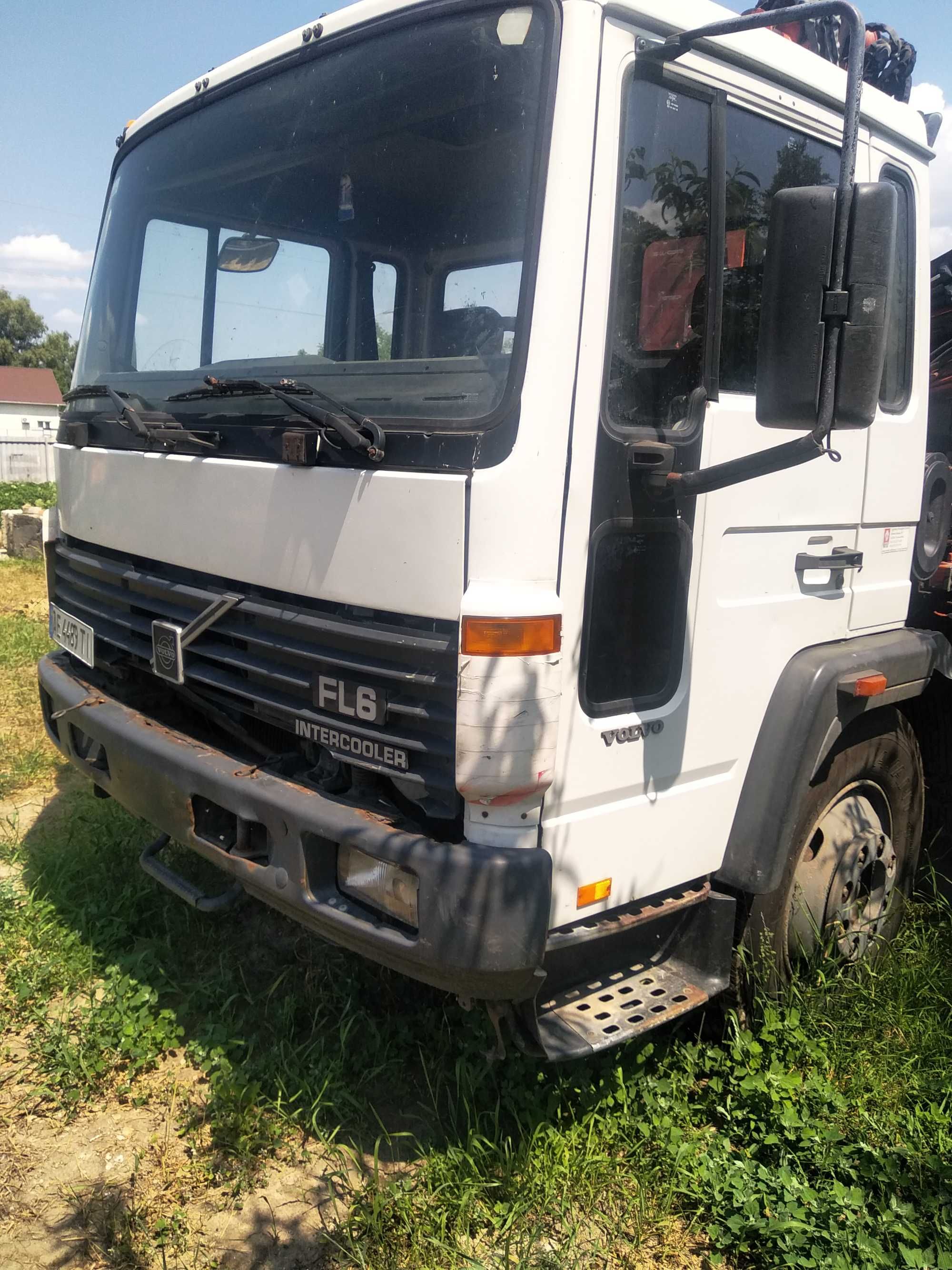 VOLVO FL6 с манипулятором