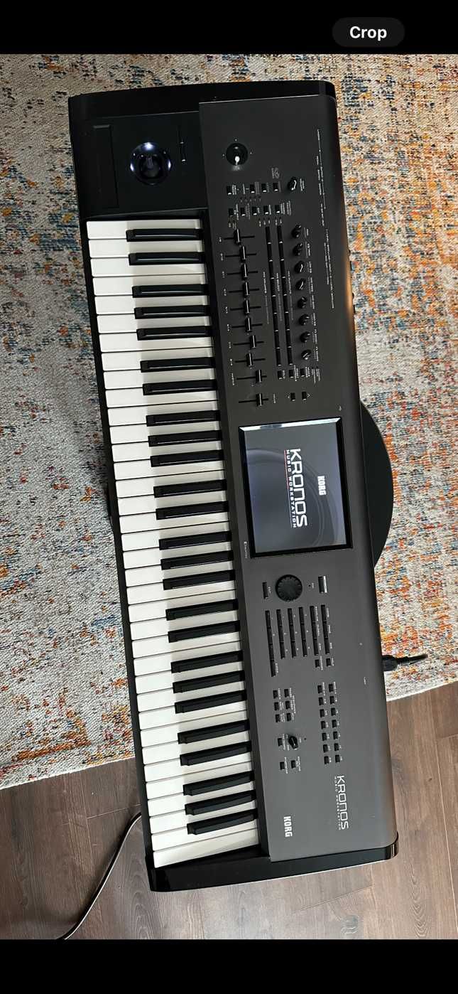 Korg Kronos 61, stan jak nowy