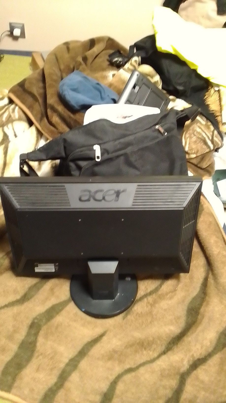 Монитор Acer в прекрасном состоянии для ваших прихотей