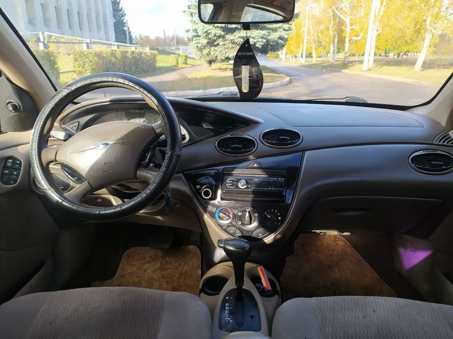 Продам хорошую машину