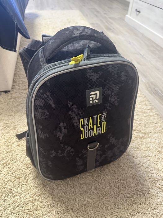 Продам ортопедичний шкільний портфель Kite