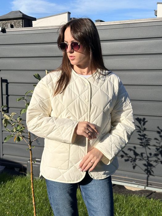 Жіноча куртка осіння SM бежева біла верхній одяг стиль zara курточка