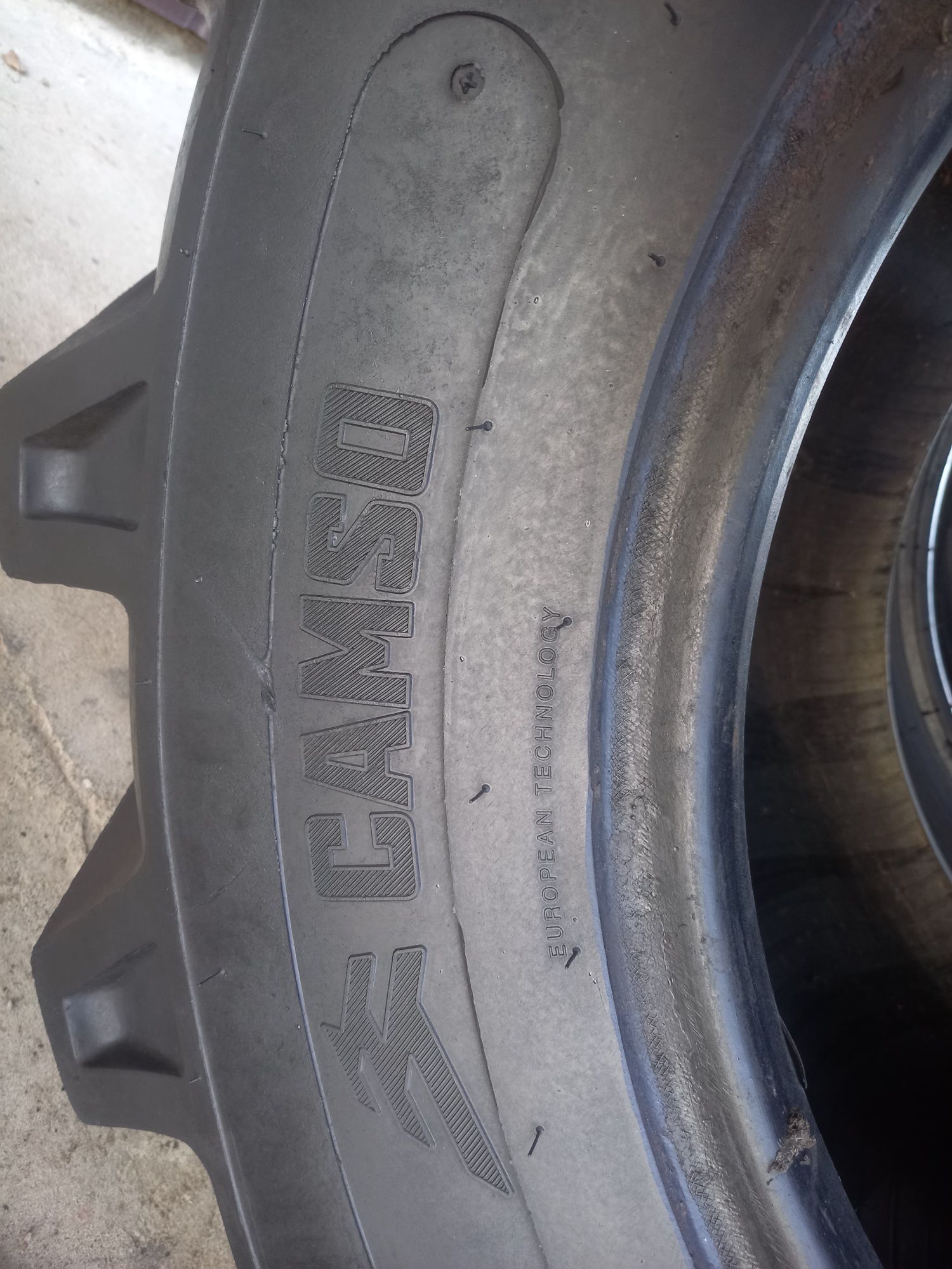 Opona Camso 405 70  r 20