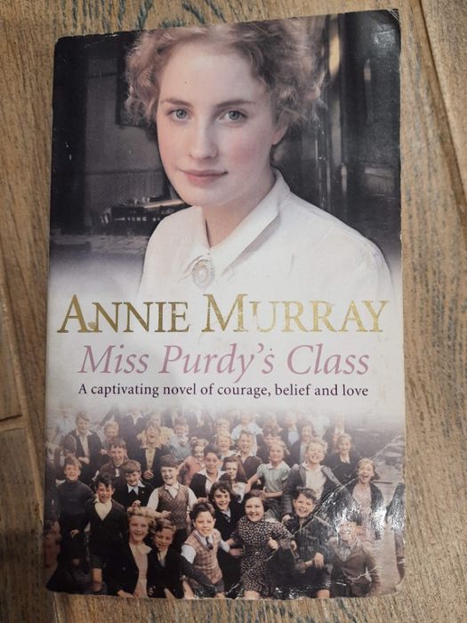 Продам книгу англійською мовою Annie Murray Miss Purdy's Class