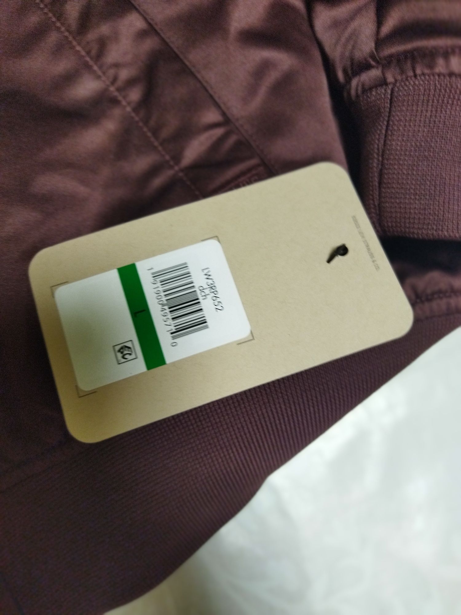 Куртка женская бомбер Levi's  40 р