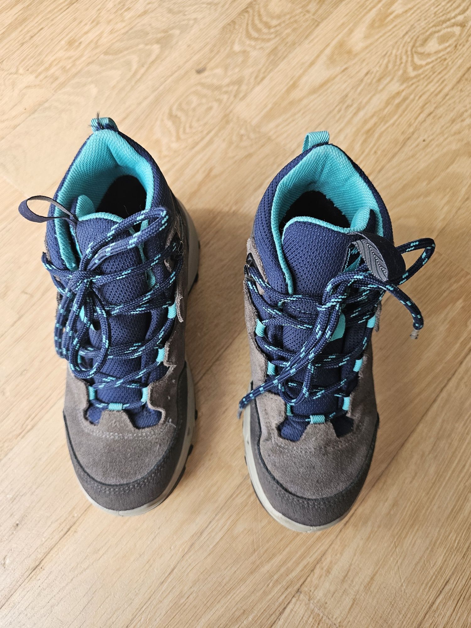 Buty turystyczne górskie dziecięce Quechua r. 32