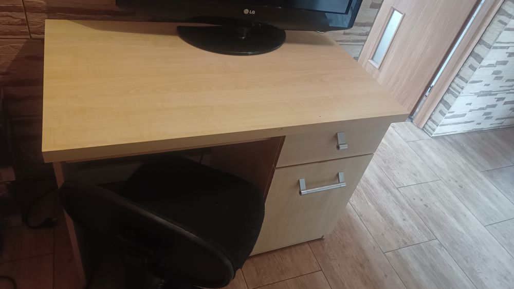 Biurko krzesło do jutra