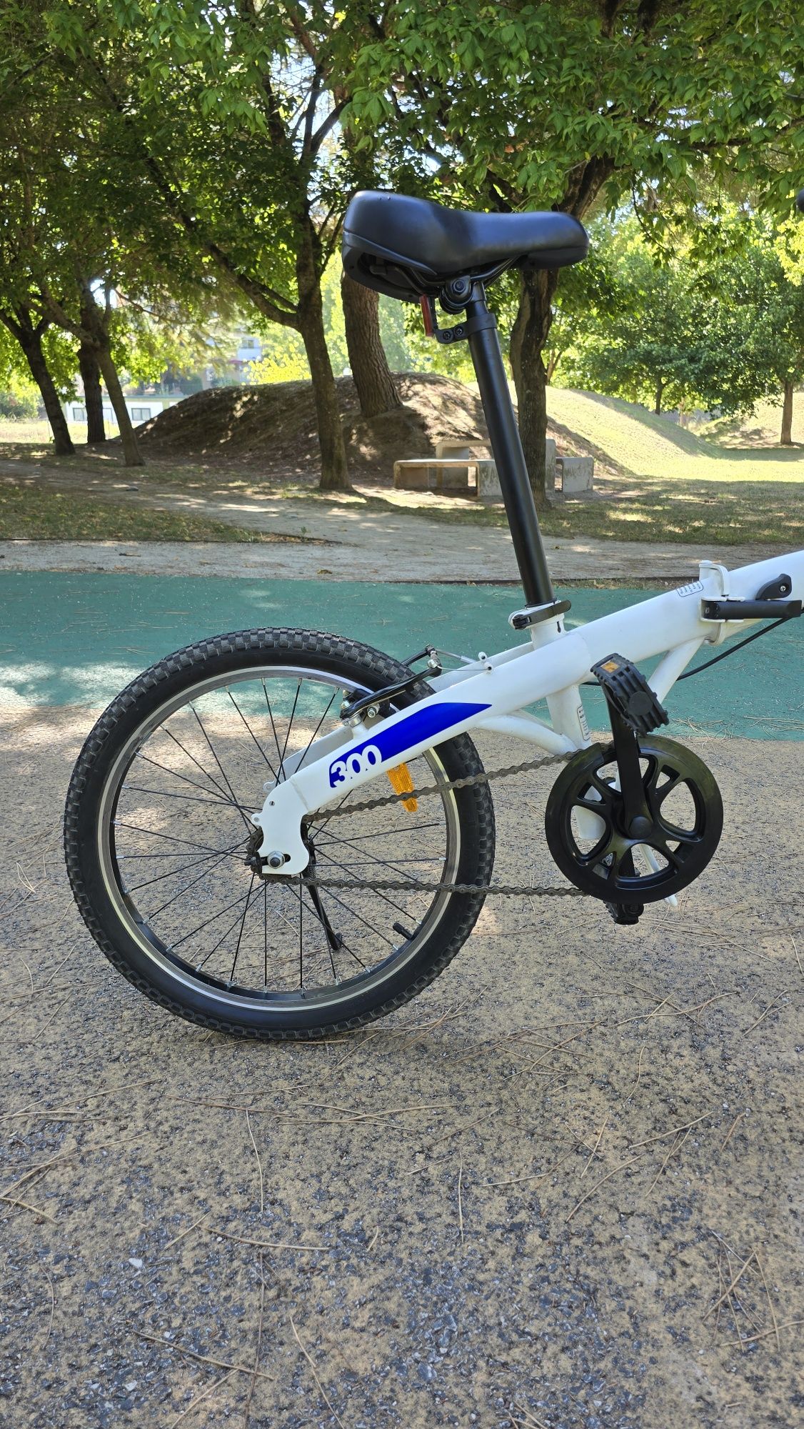 Bicicleta dobrável semi-nova