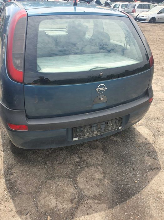 Szyba klapy bagaznika Opel Corsa C
