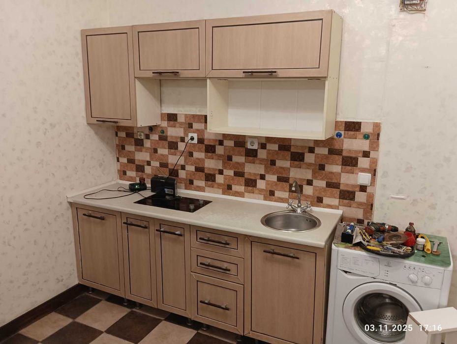 Сдам  Шевченківський р-н  м Нивки 5 хви.  вул Гончарова(Брюссельська)