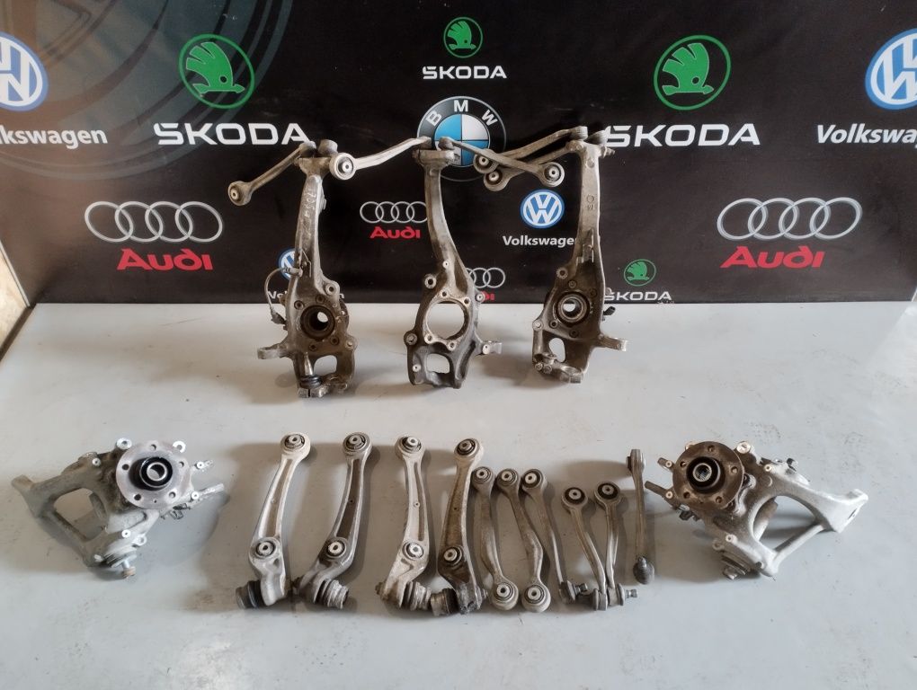 Цапфа поворотний кулак комплект ричаг Audi a4b8 q5 a5 a6c7 А4Б8 a6 c7