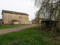 Продається (можлива оренда)майновий комплекс з власною ділянкою 0.60 г