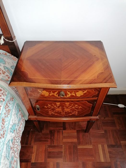 Mobília com embutidos