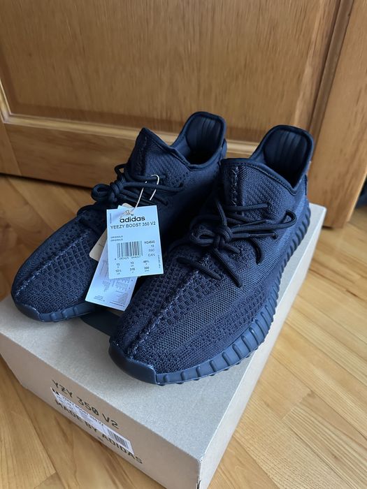 YEEZY boost 350 v2 ONYX