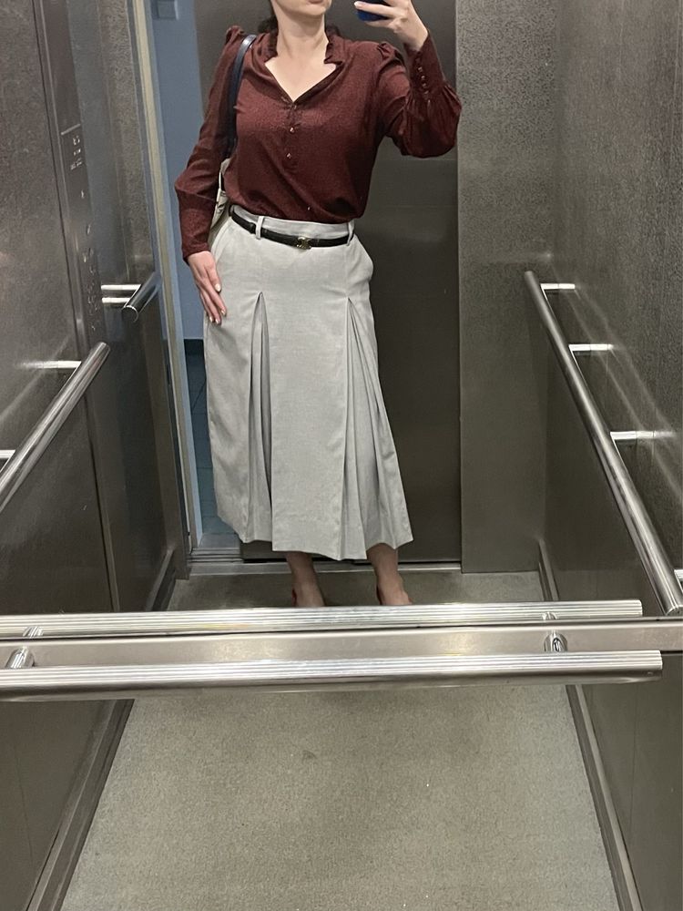 Szara spódnica midi do pracy biura L Reserved