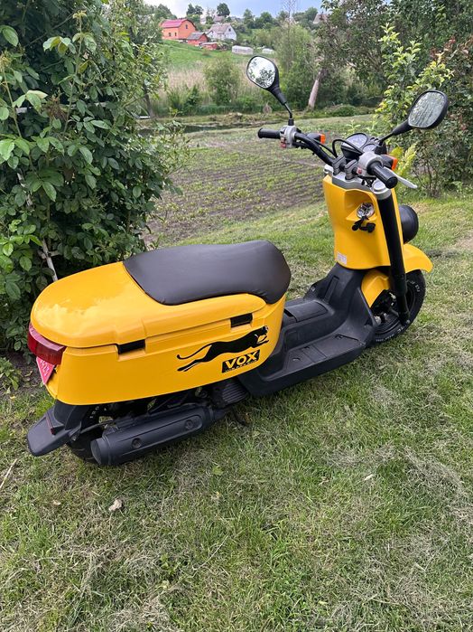 Моторолер Yamaha VOX