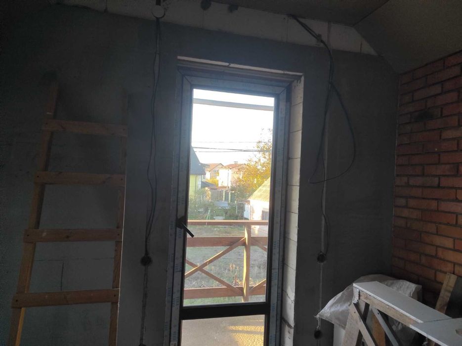 Будинок в Пирогово. 5 кімнат, 2 поверхи, всі комунікації, прописка.