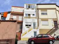 Prédio com 3 andares | T1 e T3| Buarcos, Figueira da Foz