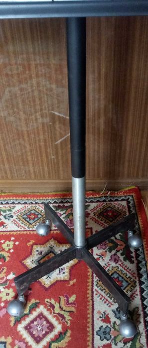 Подставка-стойка для ТВ.