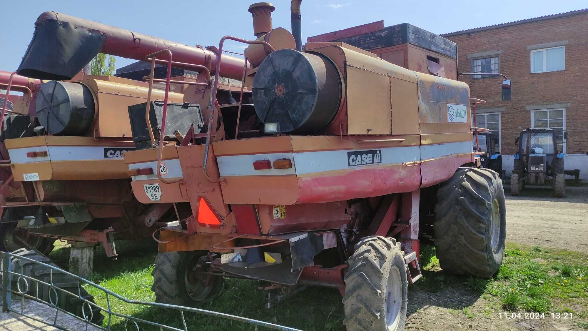 Комбайн Case 2166   з зерновою та кукурузною жаткою+ліхтера. ТОРГ