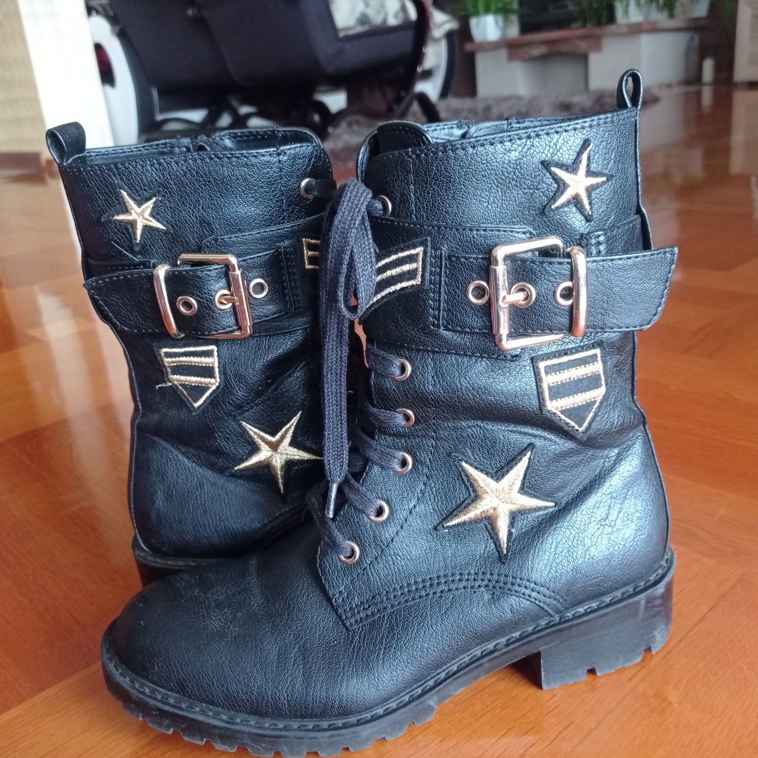 Buty trapery zimowe jesienne glany 39 Deichmann graceland