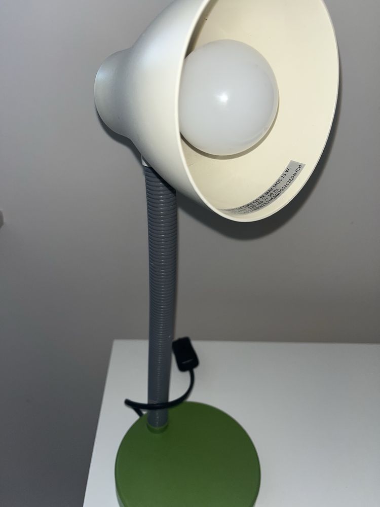 Lampka biała biurkowa