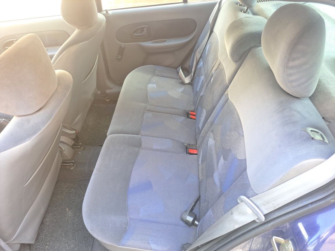 Renault clio 1.2 gasolina com direcção assistida