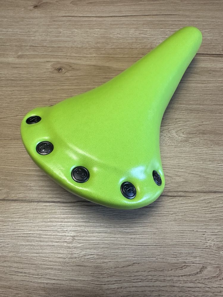 Retro siodelko szosowe Velo S zielone ( selle italia san marco )