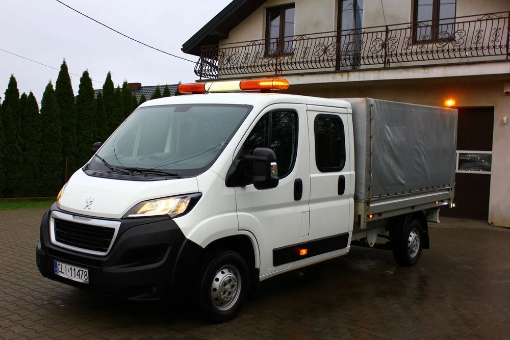 Peugeot BOXER 2.2 HDI 165KM DOKA -BRYGADOWKA 7 OSOBOWA +PAKA Z PLANDEKĄ  2.2 HDI 165KM DOKA 7 OSÓB +PAKA Salon PL Pełen Serwis Bezwypadek FV23%