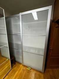 Roupeiro IKEA 2m com portas de correr